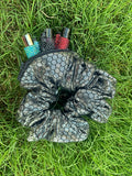 Stash scruchie- Silver Honeycomb